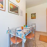 In 2 To 3 Persons With Large Private Garden Daire Capoliveri (Isola d'Elba)