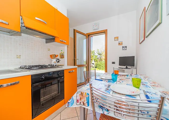 In 2 To 3 Persons With Large Private Garden Διαμέρισμα